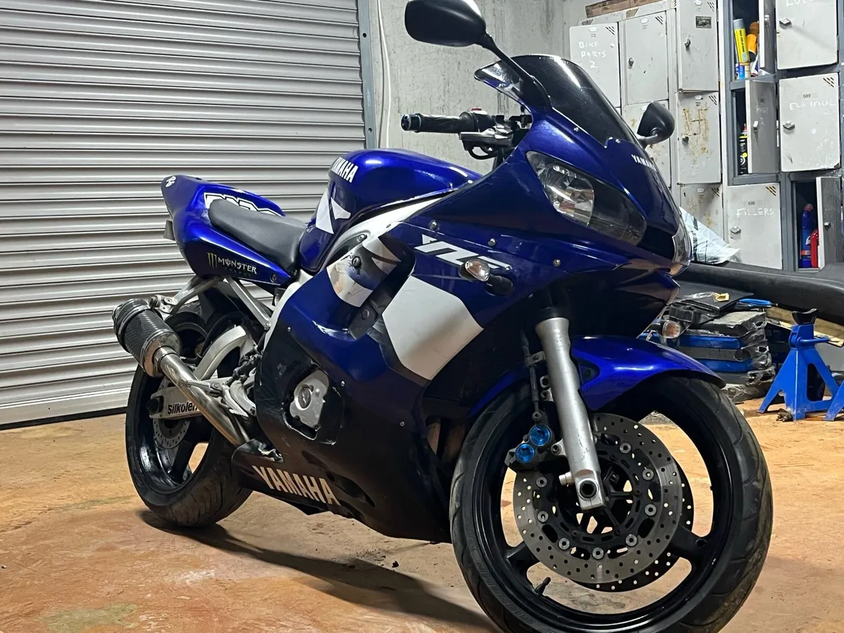 Yamaha r6 - Image 2