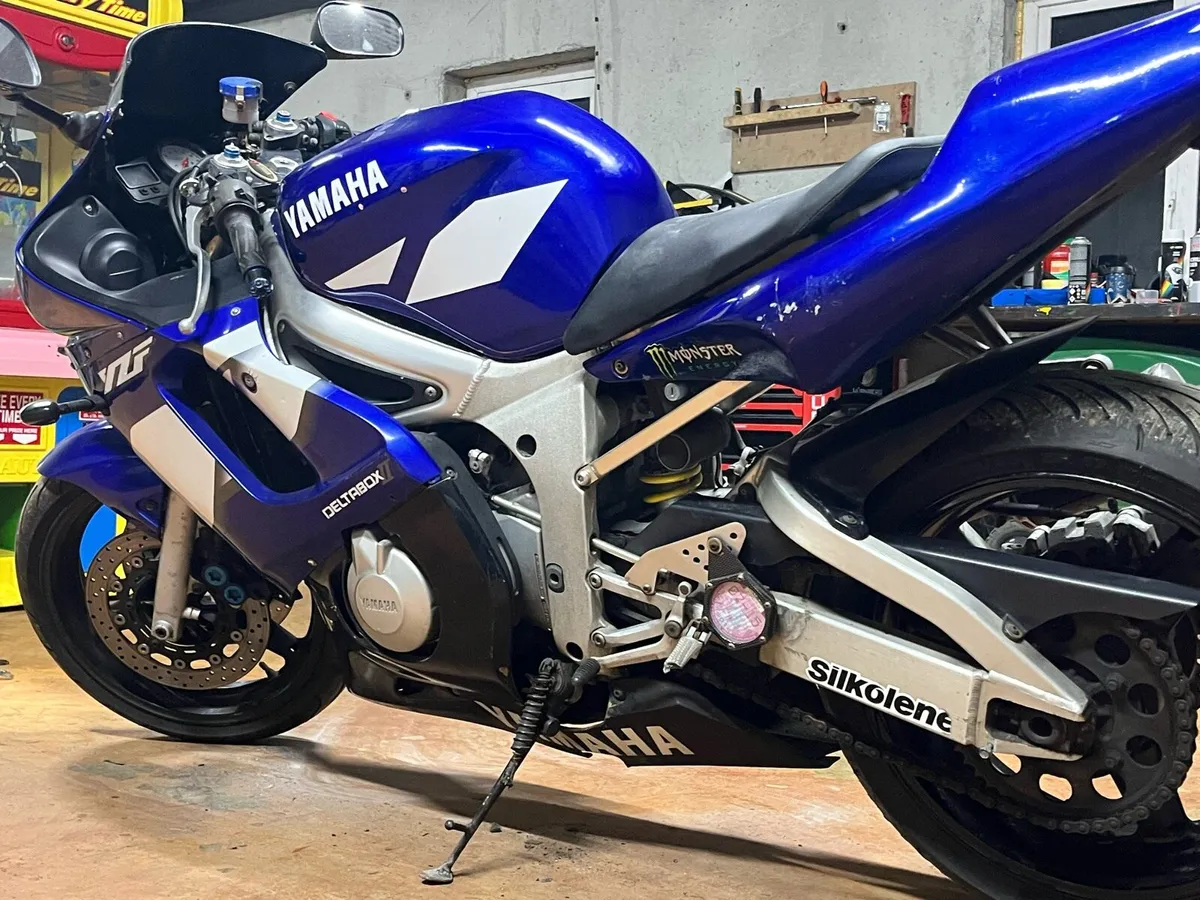 Yamaha r6 - Image 4
