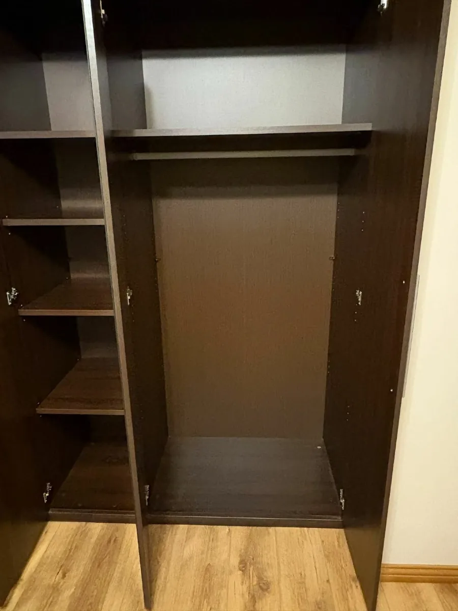 5 Door Wardrobe - Image 3