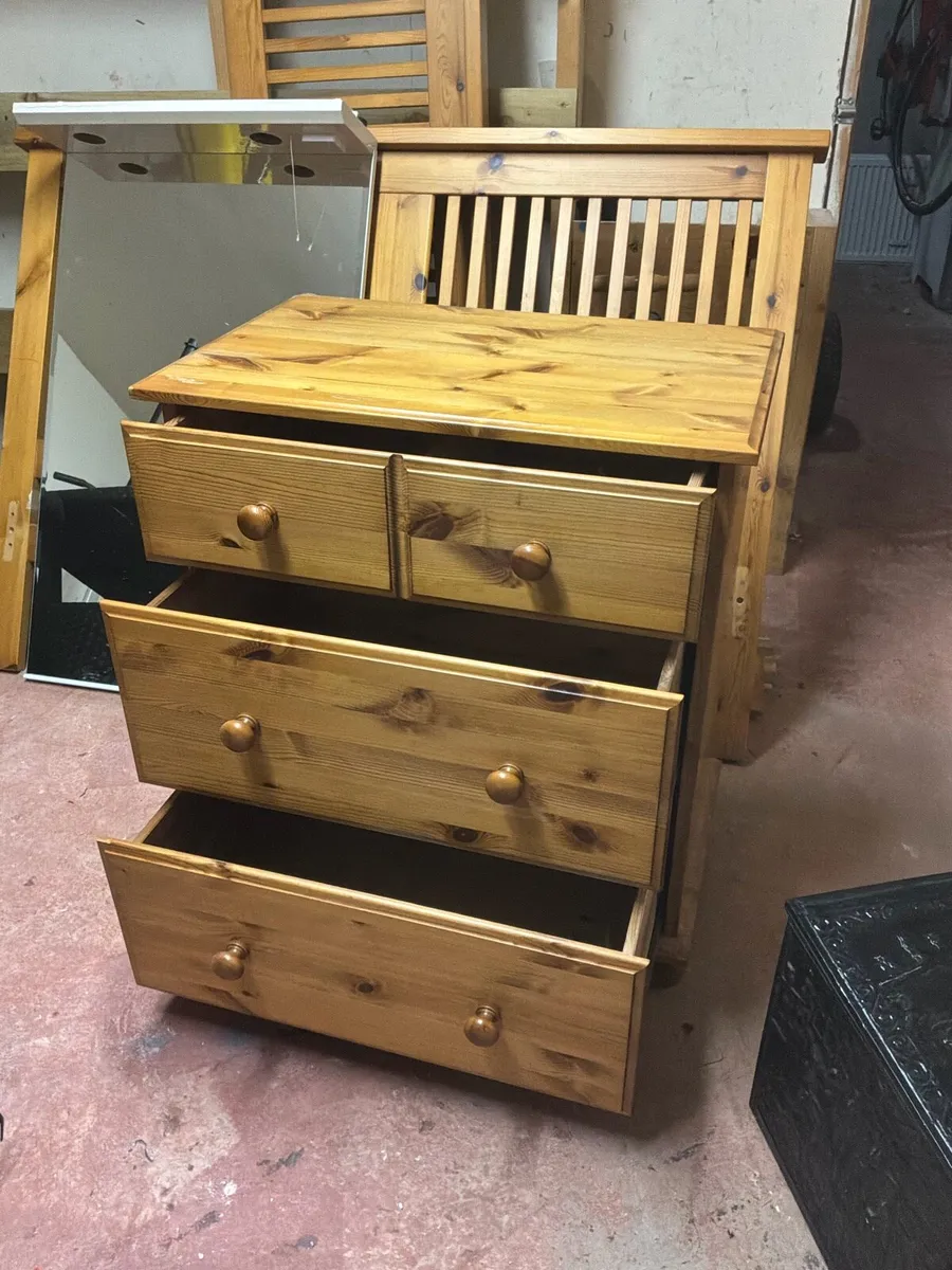 Pine Drawer Unit