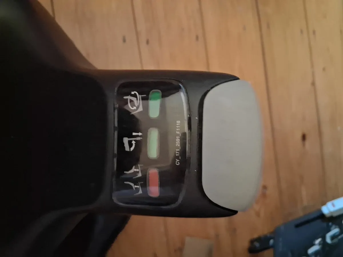 Cybex Cybex Cloud T i-Size Rotating Car Seat and i - Image 3