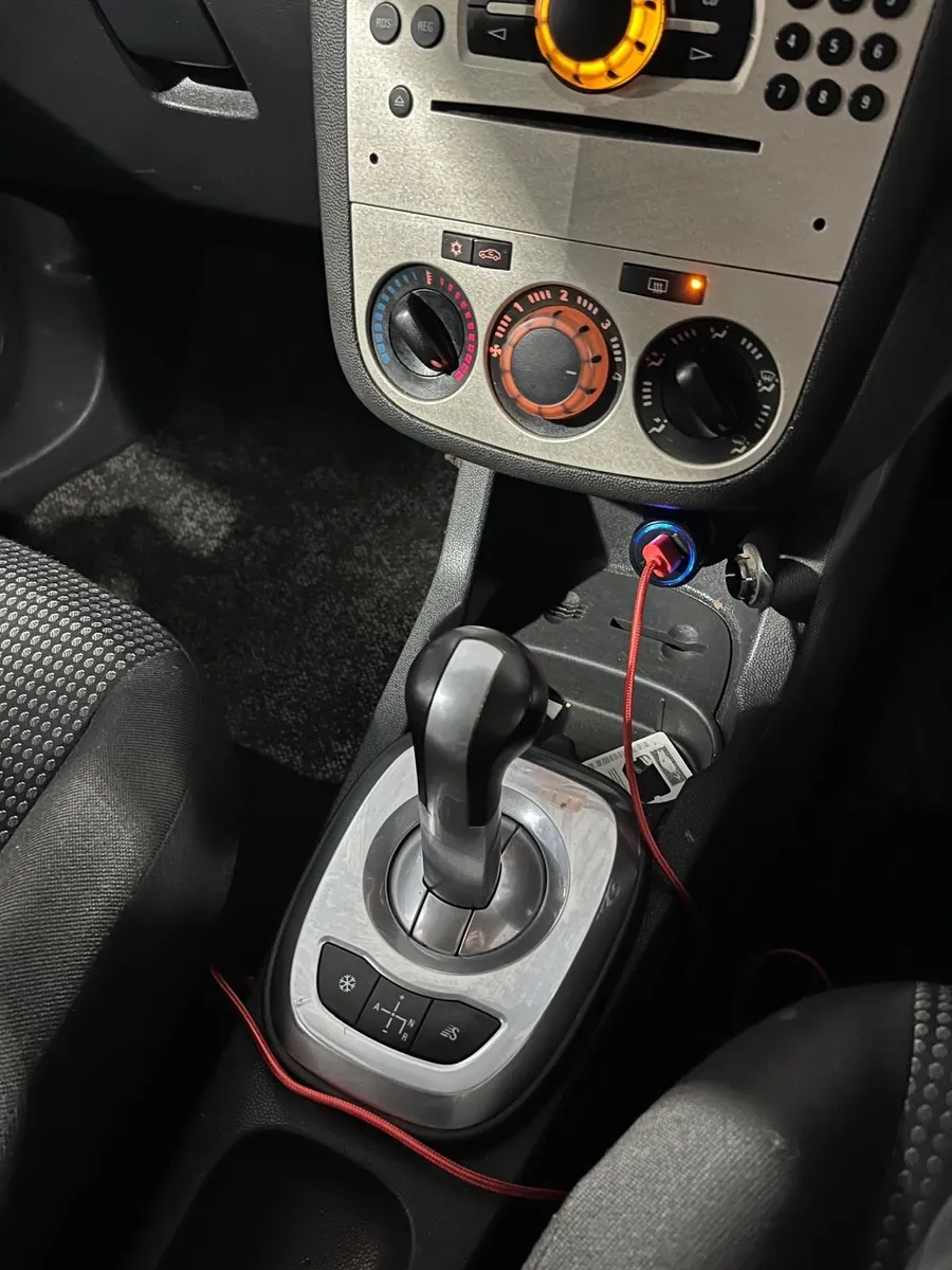 Automatic Opel corsa 1.2 nct & tax - Image 3