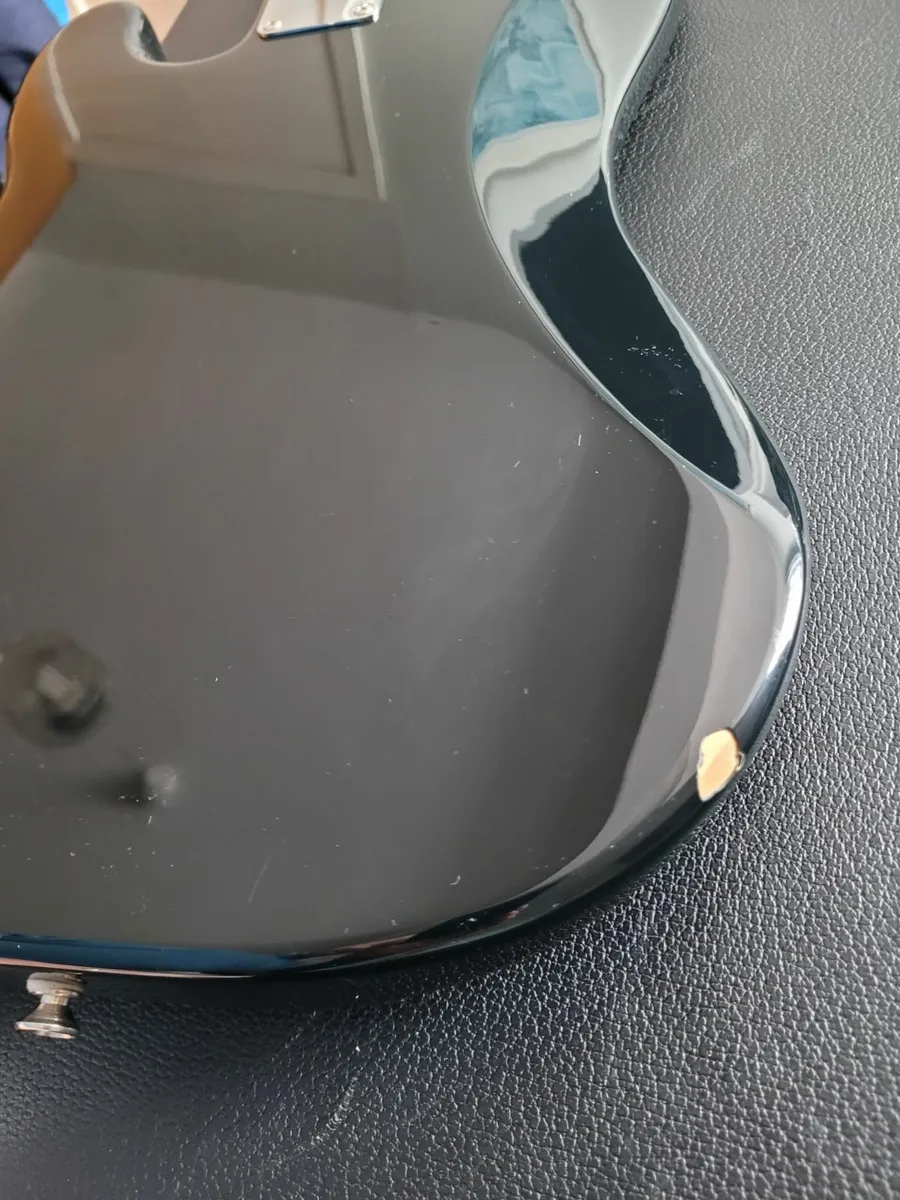 Fender Precision Bass Special Deluxe series Guitar - Image 2