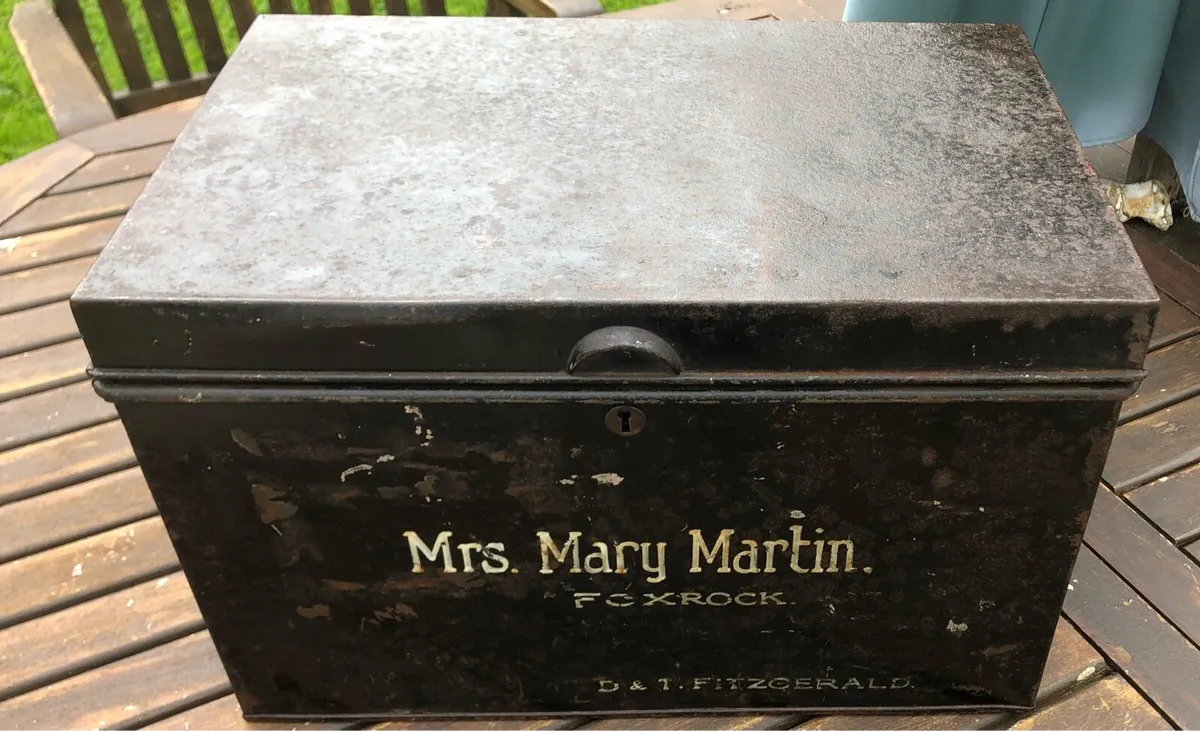 Vintage Deeds Box - Image 1