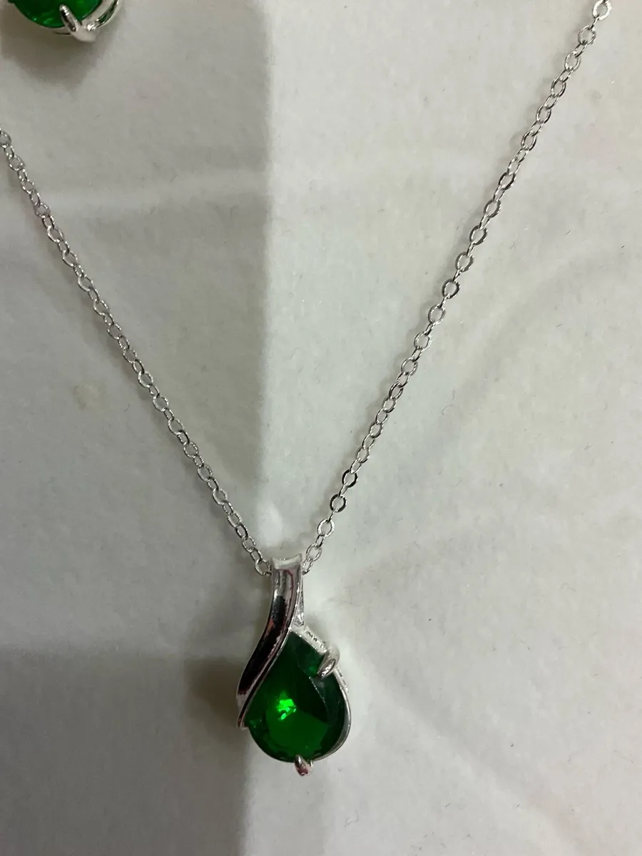Jewellery Emerald Stone Necklace & Earrings Set - Image 2