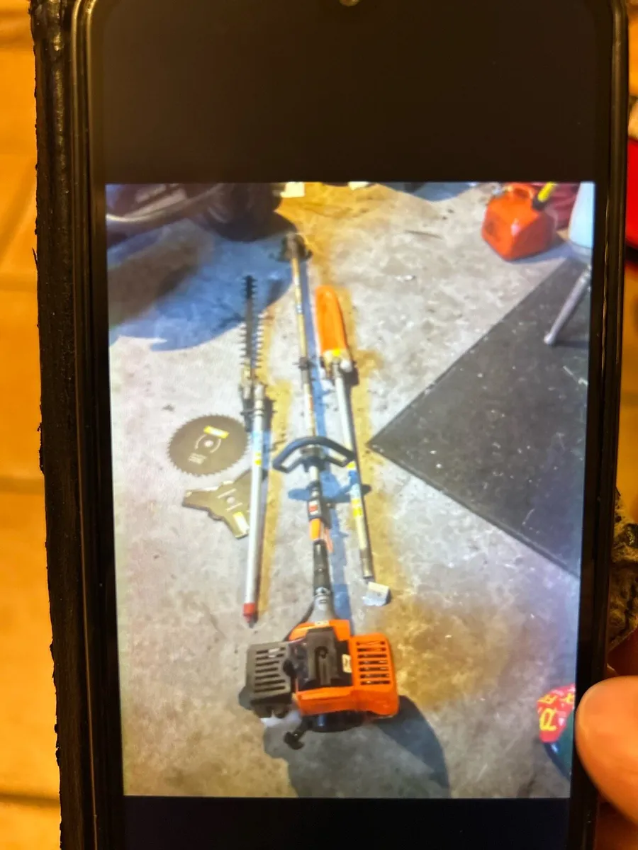 Hedge Strimmers - Image 1