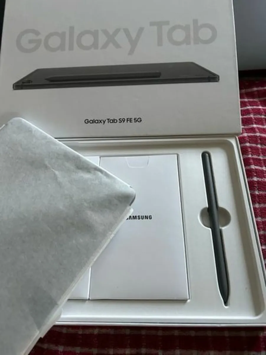 Samsung Galaxy Tab S9 FE 5G Grey 10.9Inch Like New - Image 4