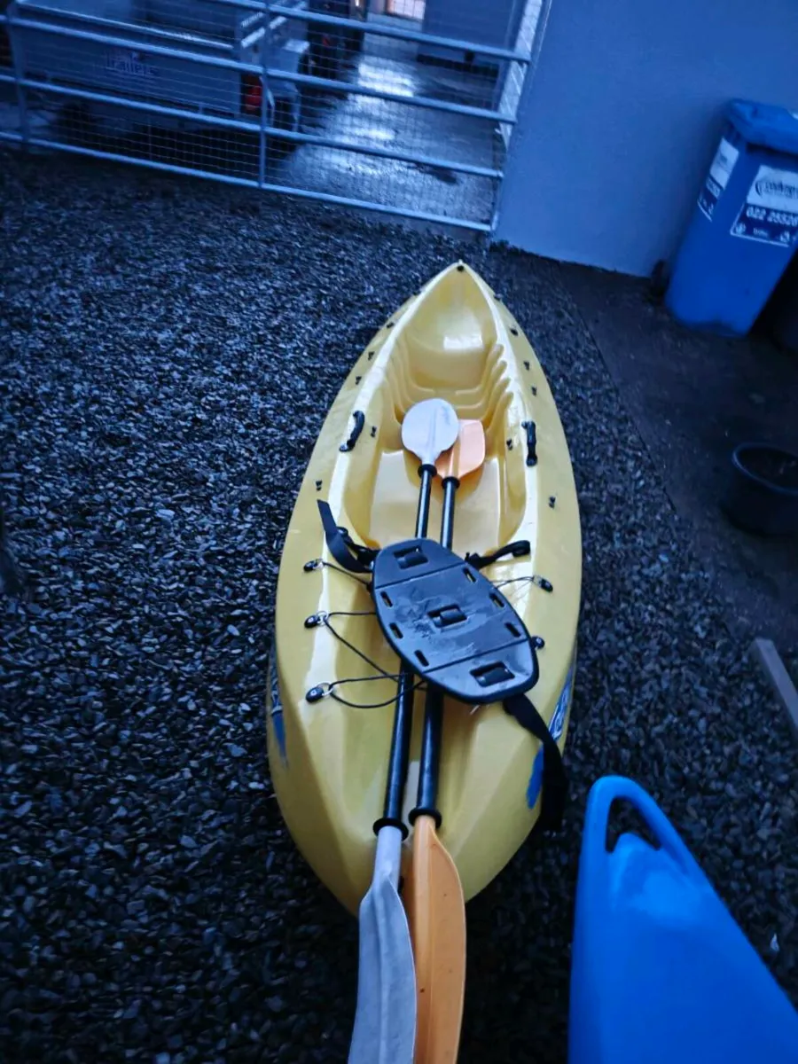 Kayak - Image 2