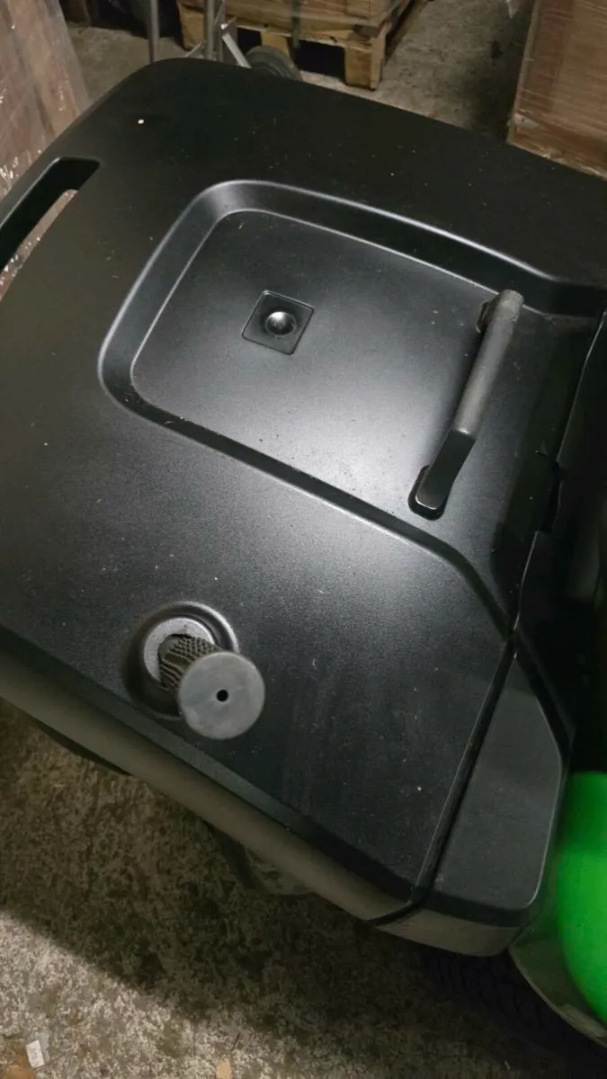 John Deere X350R - Image 4