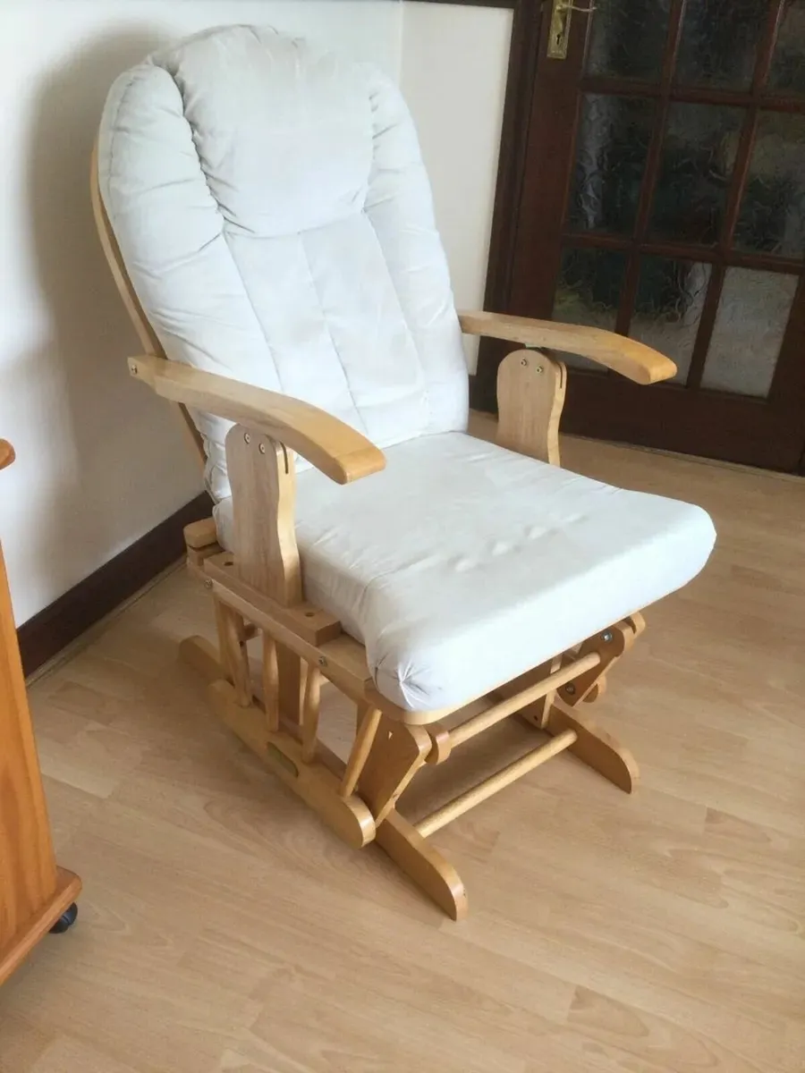 Cosatto Reclining Chair in Excellent Condition - Image 4