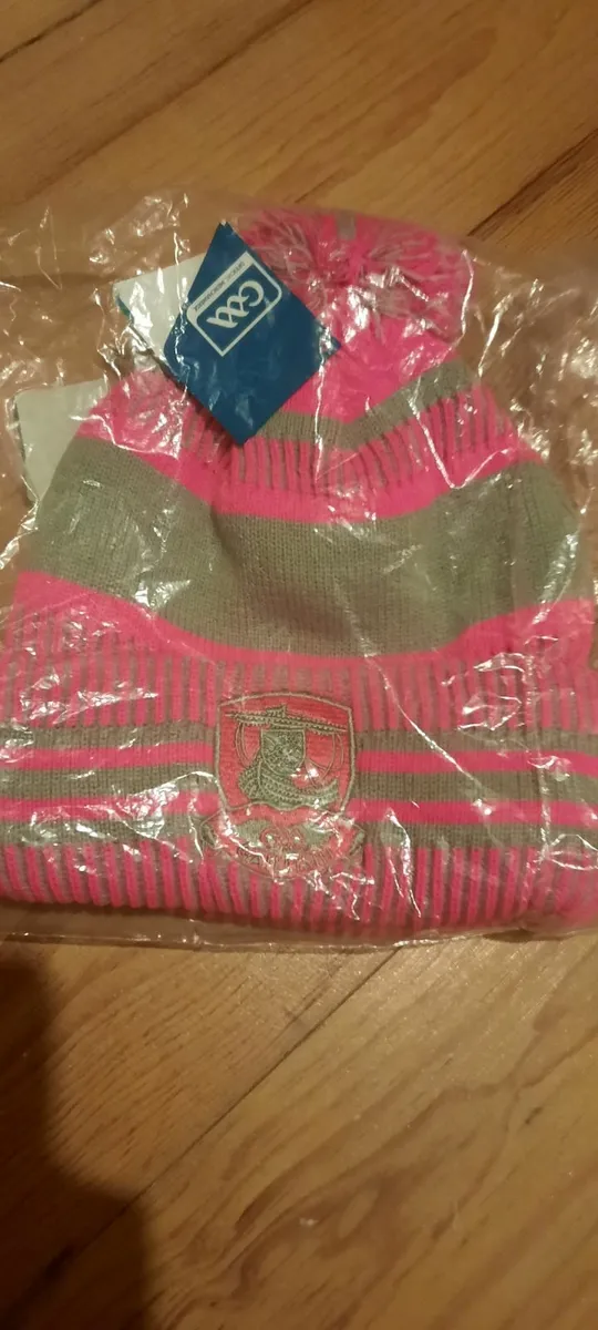 Galway hat- new in packaging - Image 1