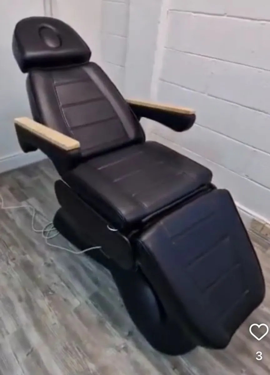 Full Electric Treatment Bed - Image 2