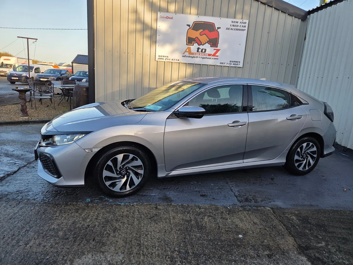 Honda Civic 2019 - Image 2