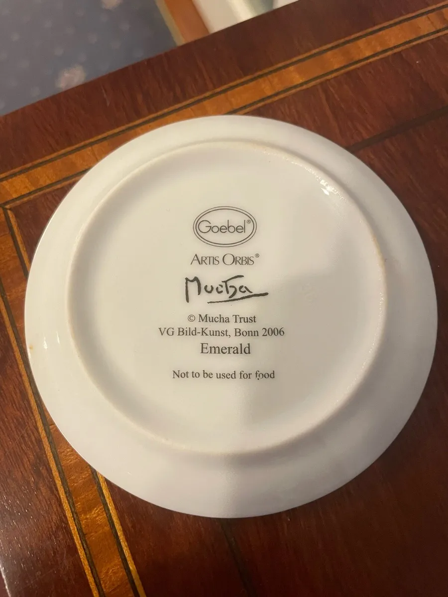 Goebel Artis Orbis Saucer - Image 2