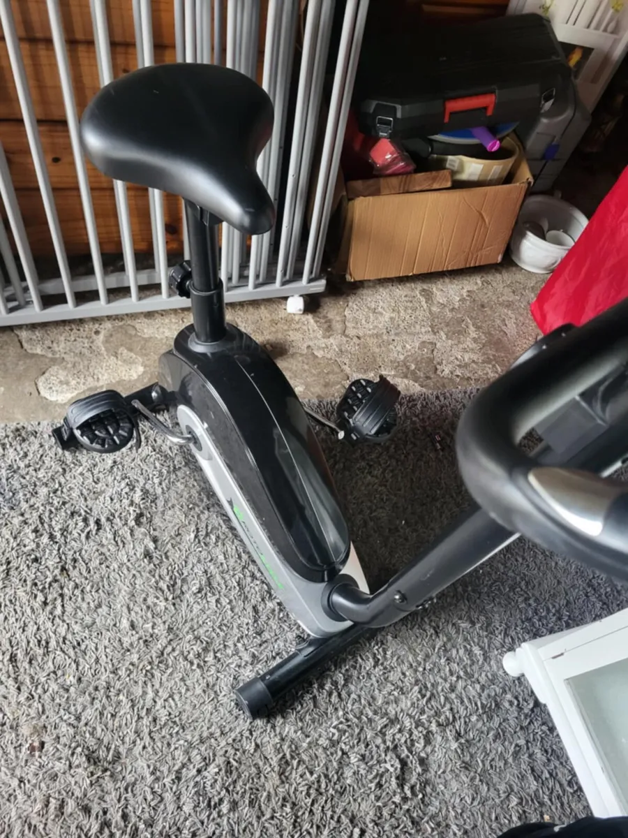 Exercise bike - Image 1