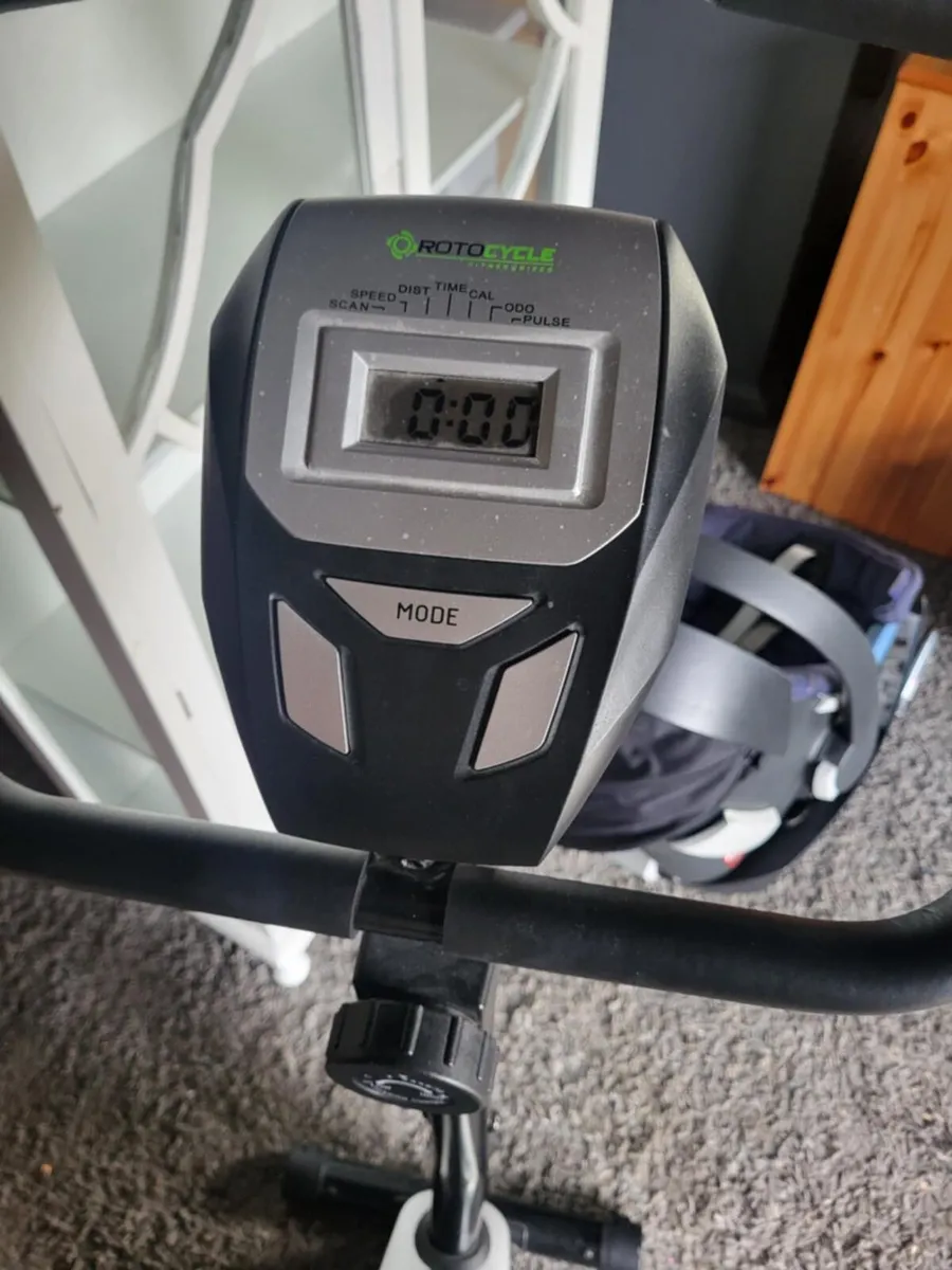Exercise bike - Image 2