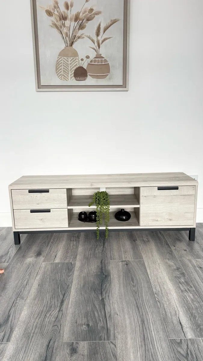 Tv stand very very good condition - Image 4