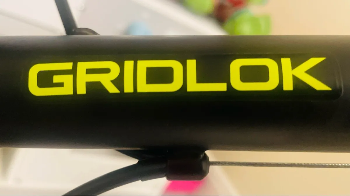 24 mountain bike - Image 3