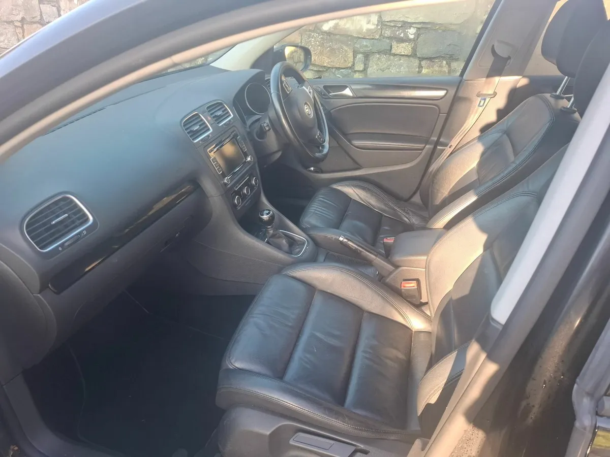 Volkswagen Golf 2011 - Image 4