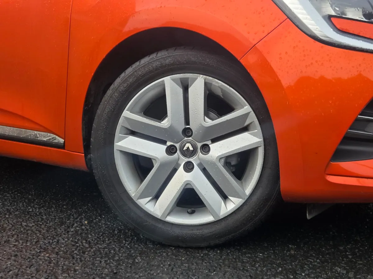 Renault Clio - Image 3