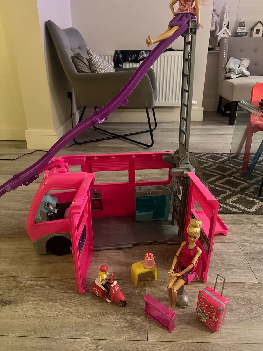 Barbie dream camper van play set - Image 4