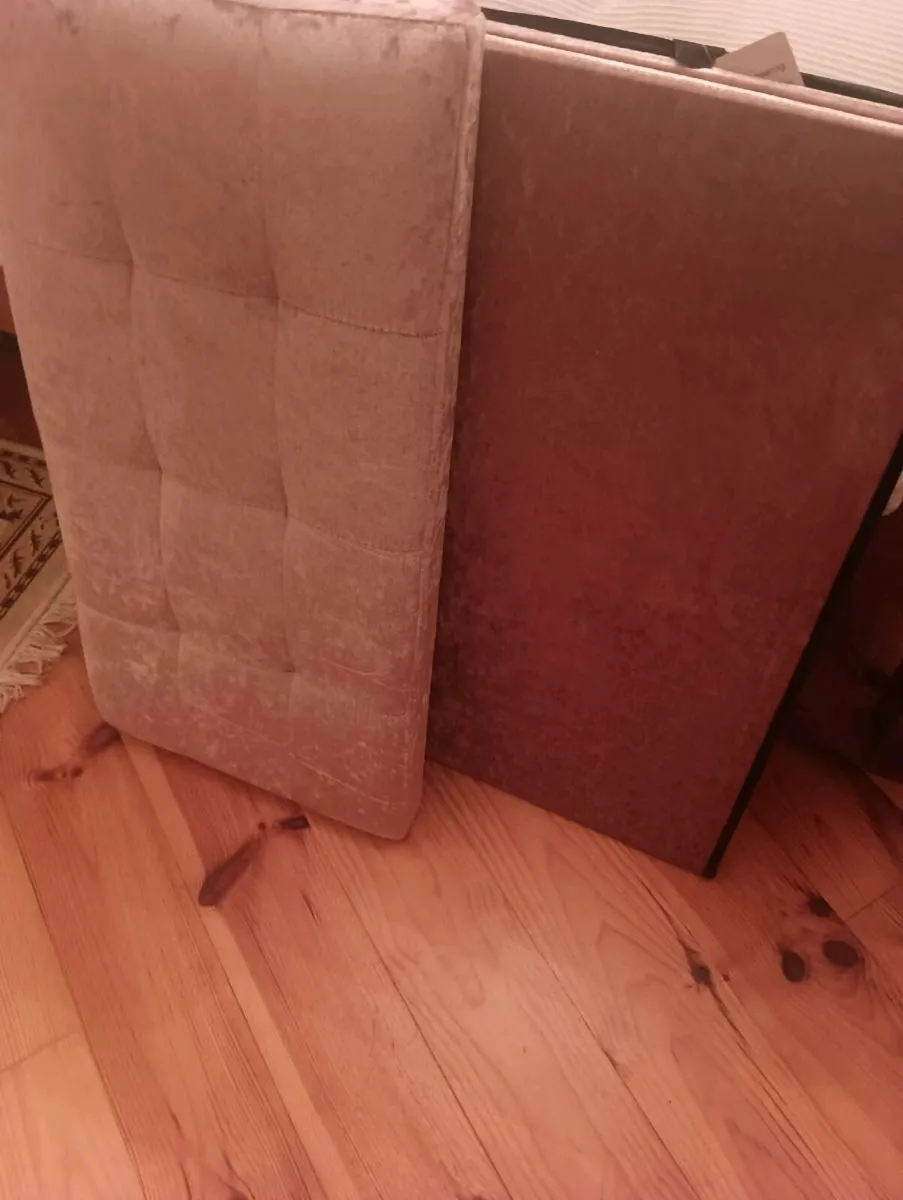 New pink velvet storage box ,come seat 20 Euro - Image 2