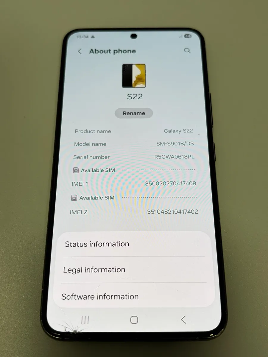 Samsung  S22 - Image 1