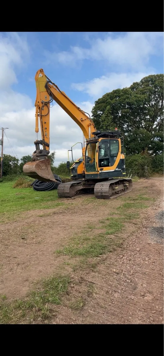 Hyundai 145-9 LCR - Image 1