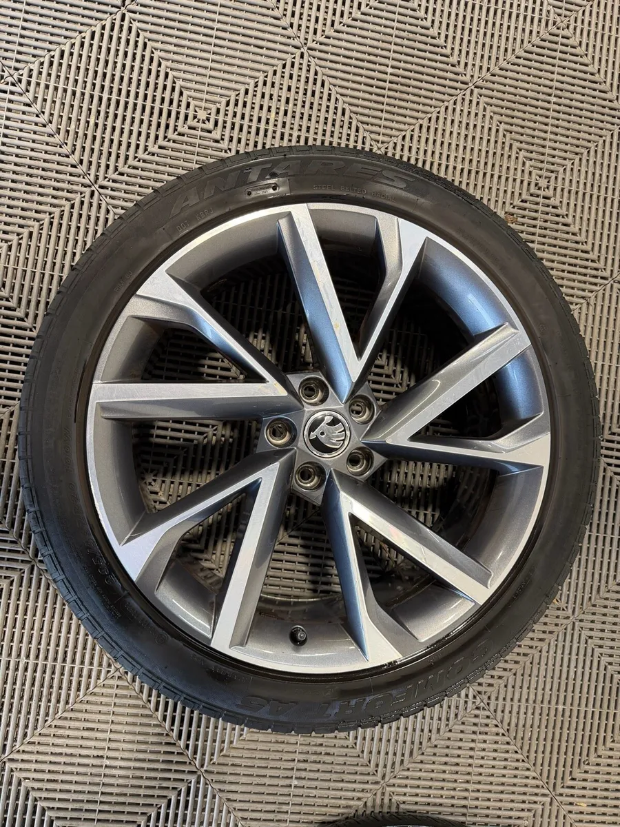 20” GENUINE SKODA ALLOYS - Image 4