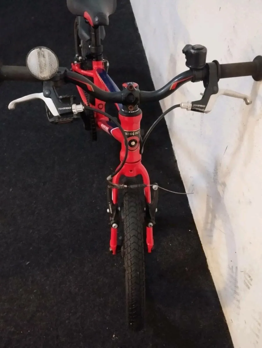Boys 16inch bike - Image 3
