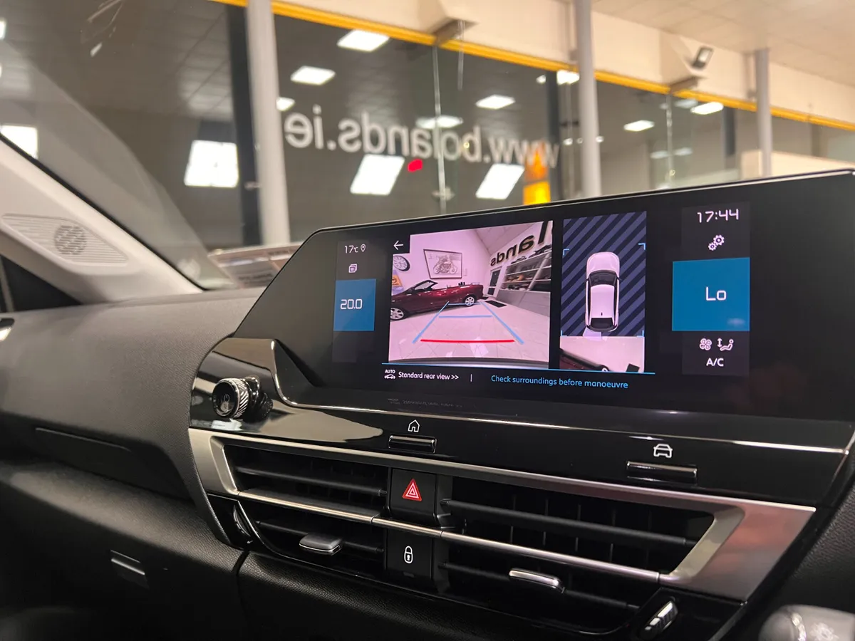 AUTOMATIC Top Spec Full Leather As New Low Kms 1 O - Image 4