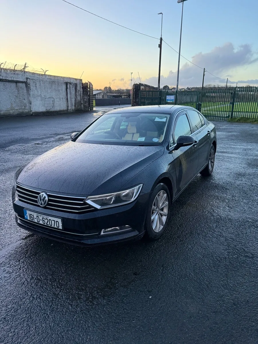 Volkswagen Passat - Image 2