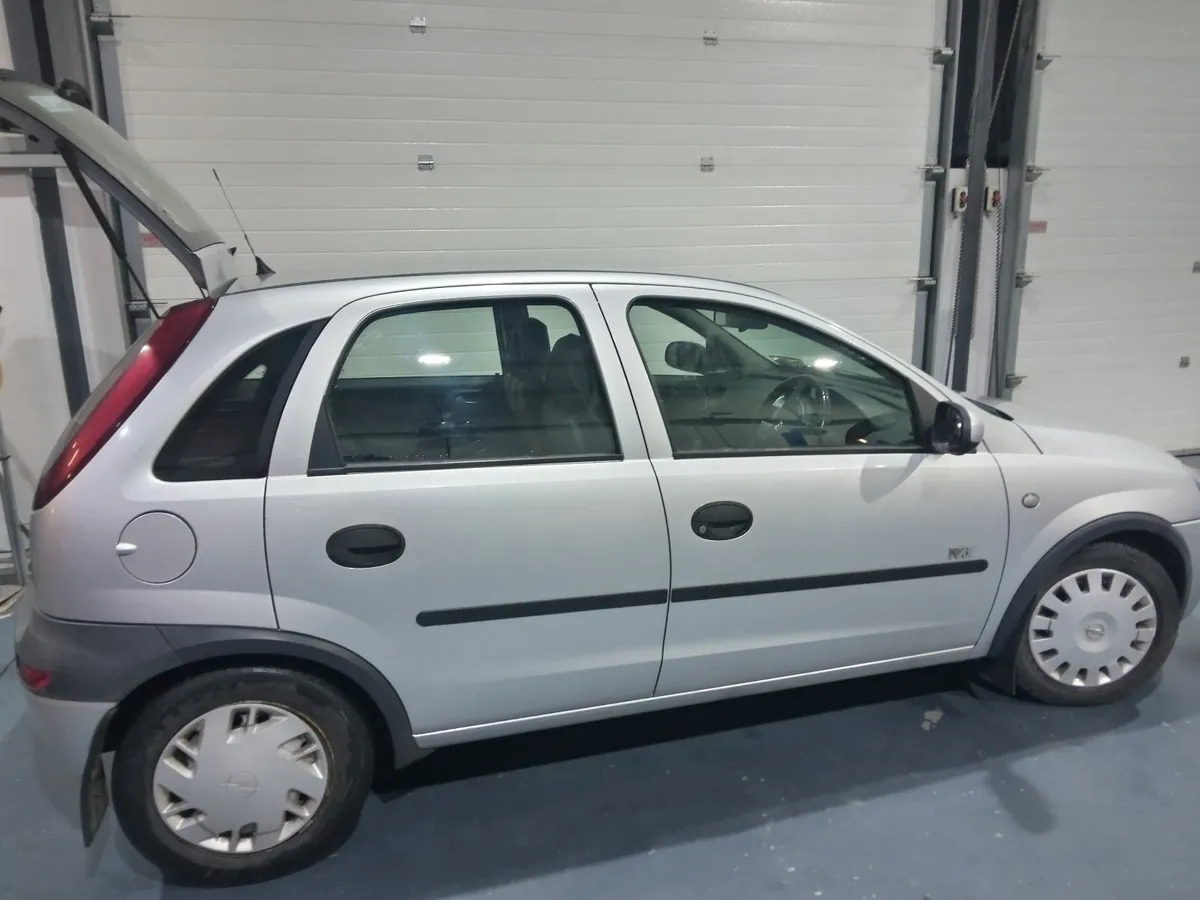 Opel Corsa 2003 - Image 1