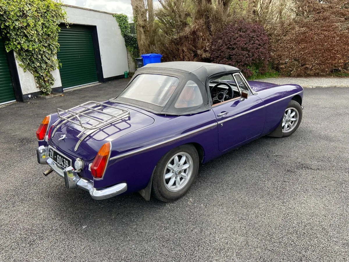 MGB Roadster - Image 2