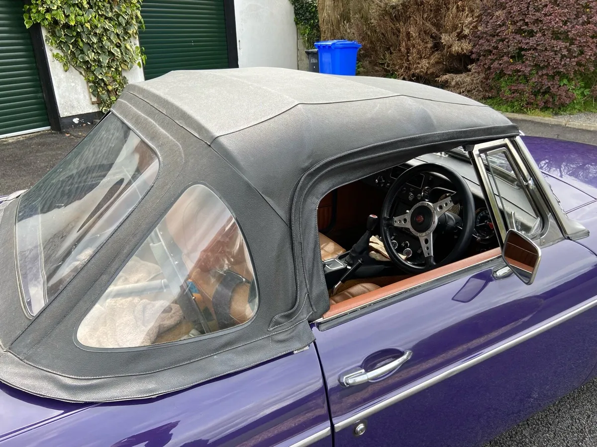 MGB Roadster - Image 4