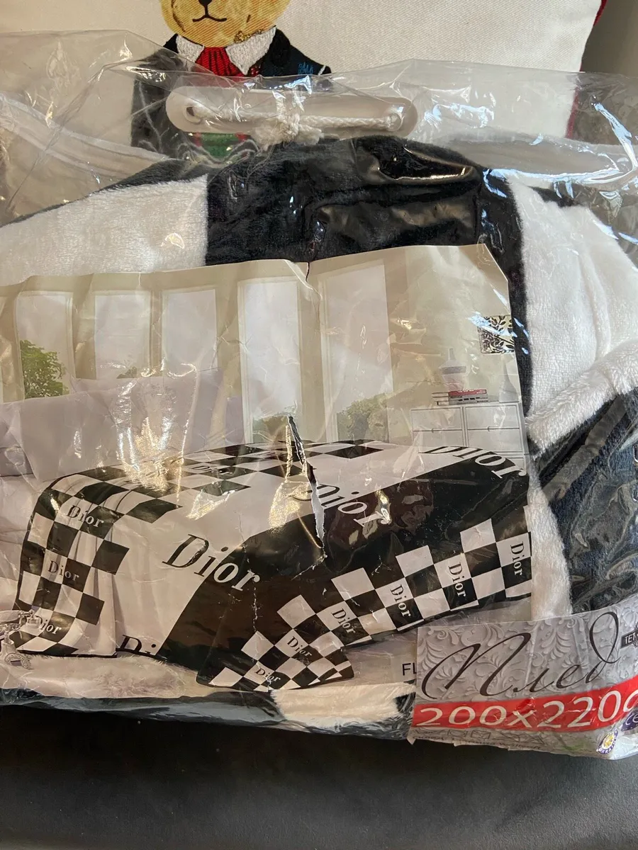 Large blanket - Image 2