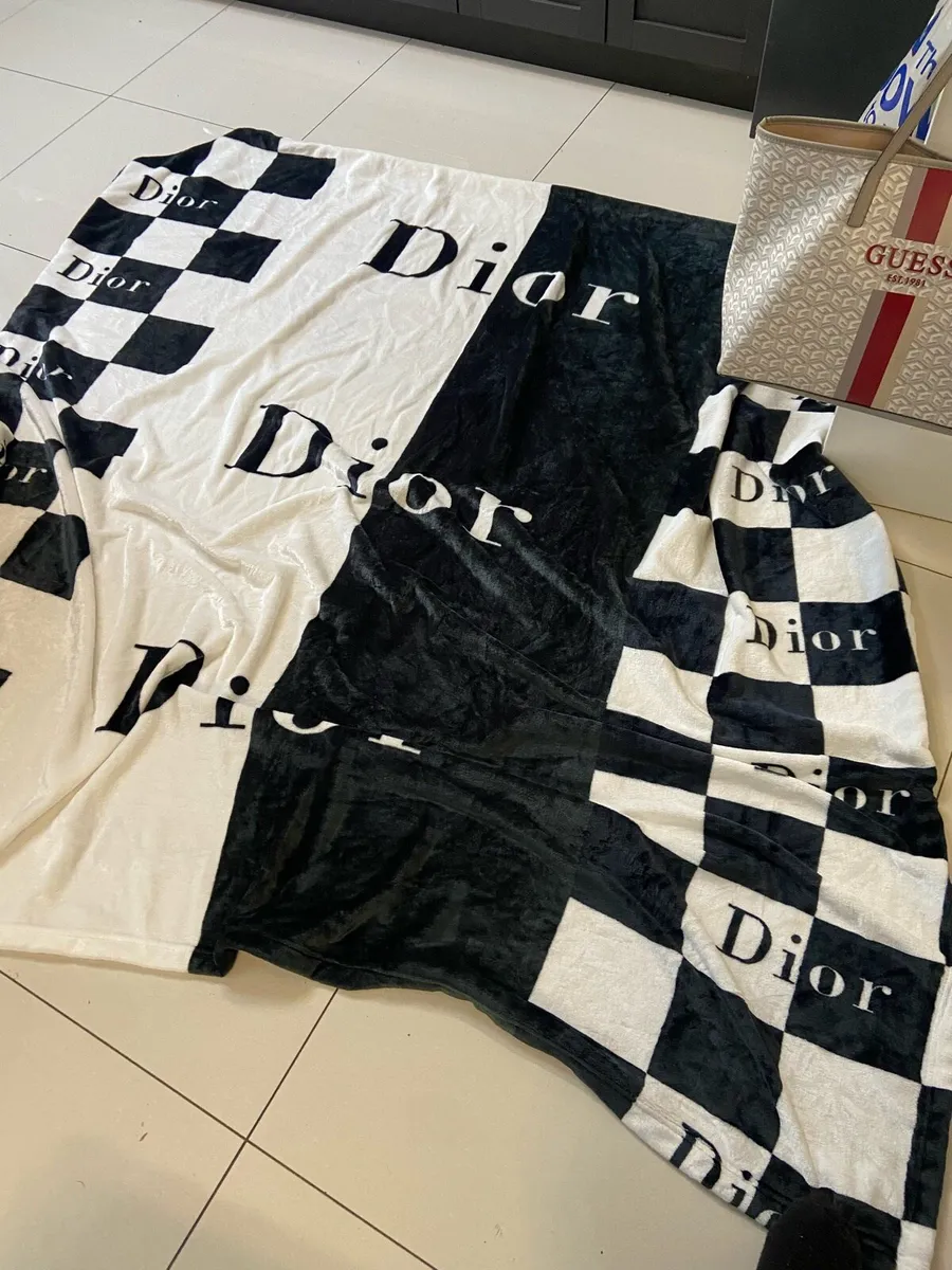 Large blanket - Image 3