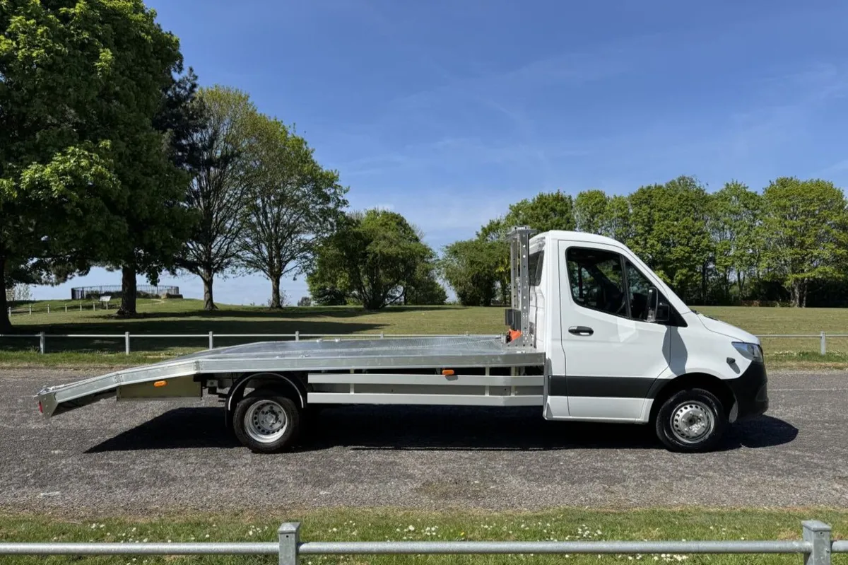 Mercedes-Benz Sprinter 2.1 514Cdi Recovery Truck - Image 3