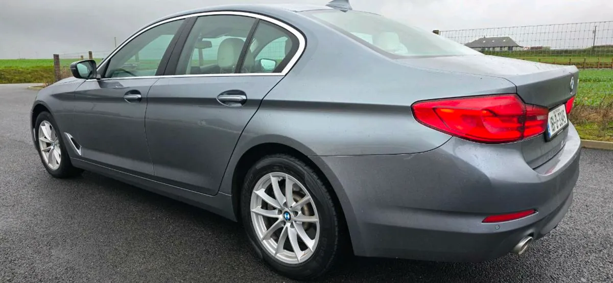 /// 2018  BMW 520D /// - Image 4