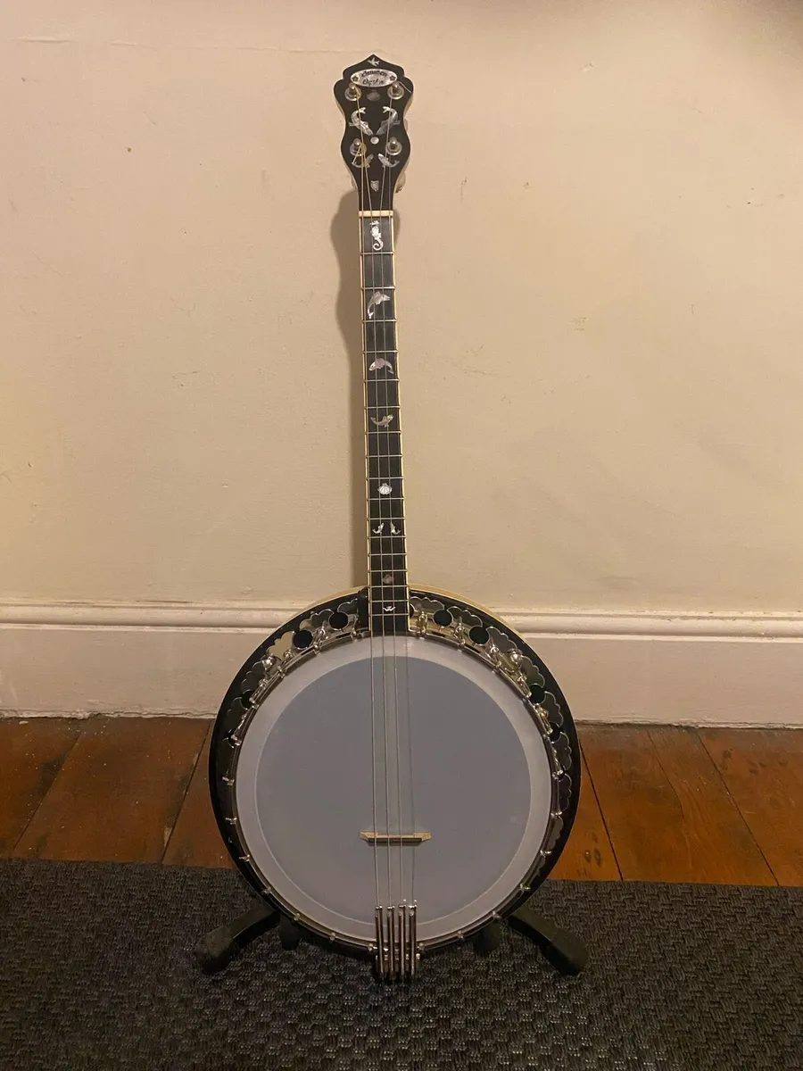 Clareen Oyster Short Scale. - Image 1