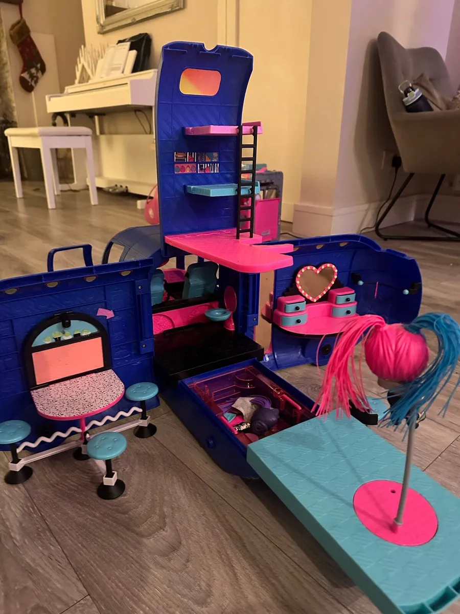 LOL camper van - Image 1