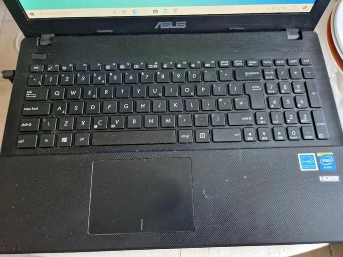 ASUS 15.6 inch Laptop, Windows 10, 4GB RAM, 500GB - Image 2