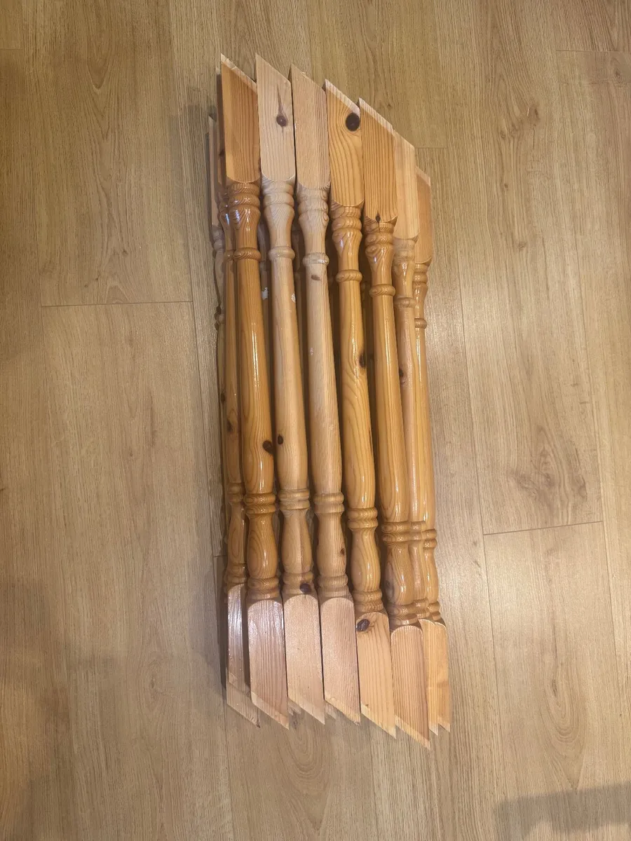 Balusters and newels - Image 4