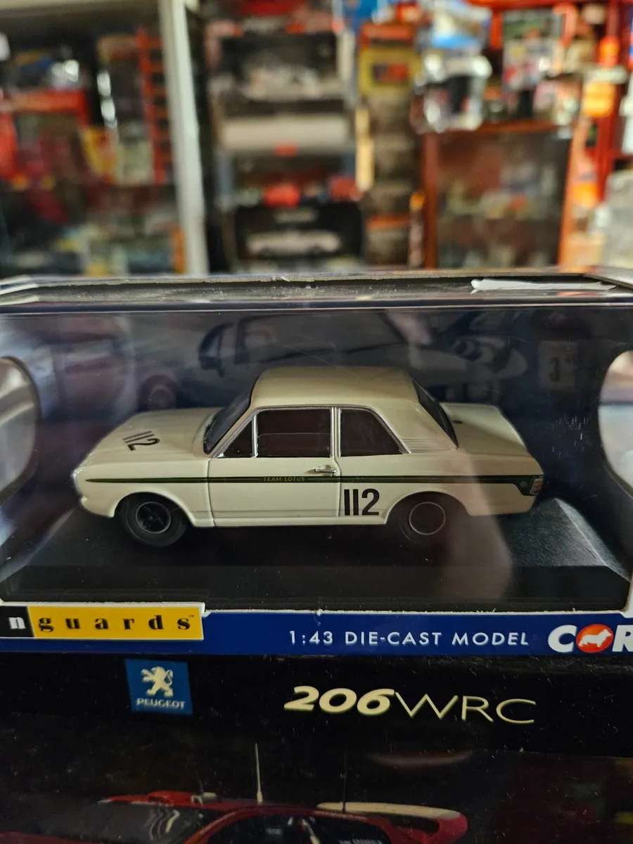 Corgi Ford Lotus Cortina Graham Hill - Image 2