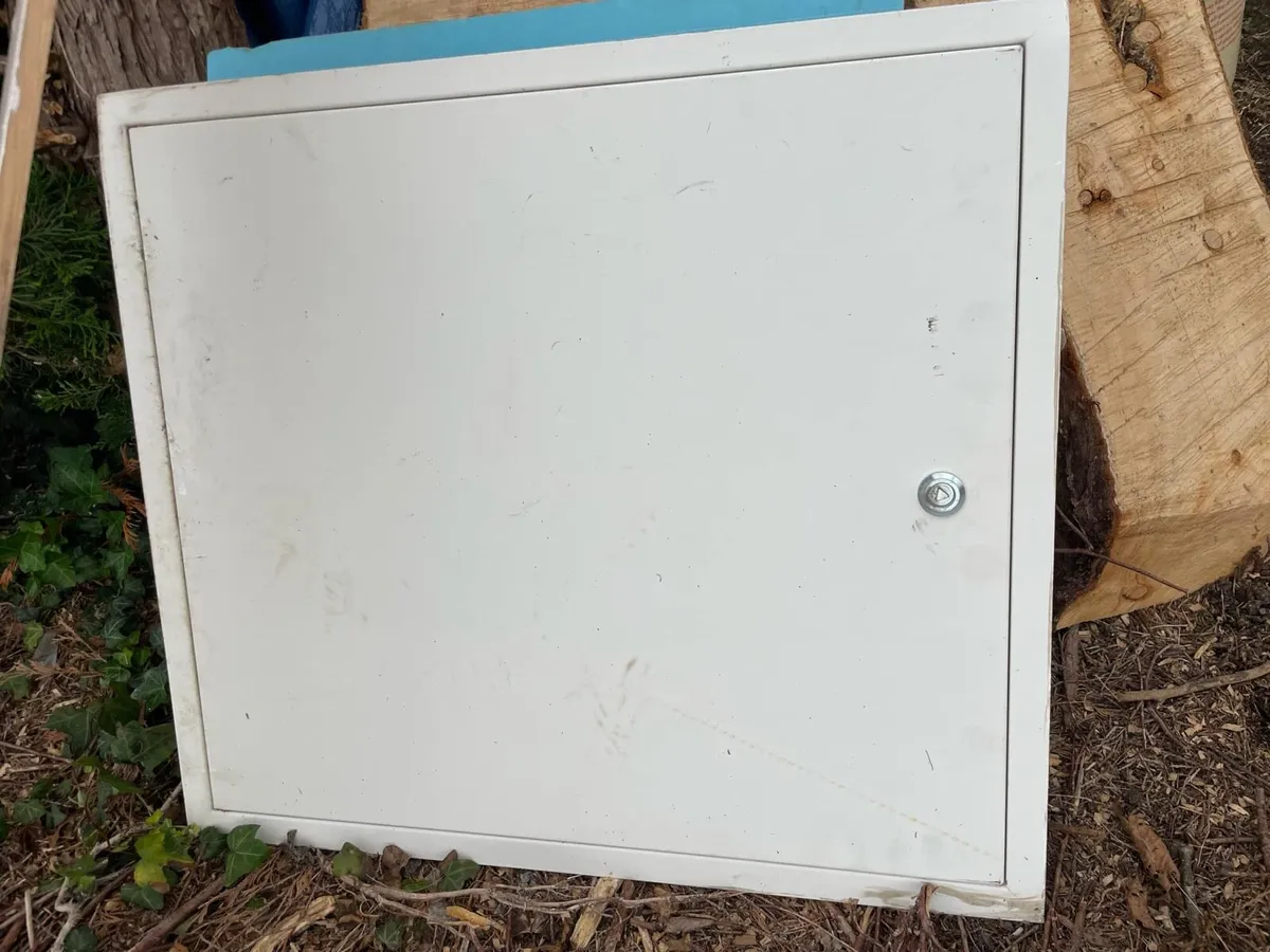 Attic door €20 - Image 2