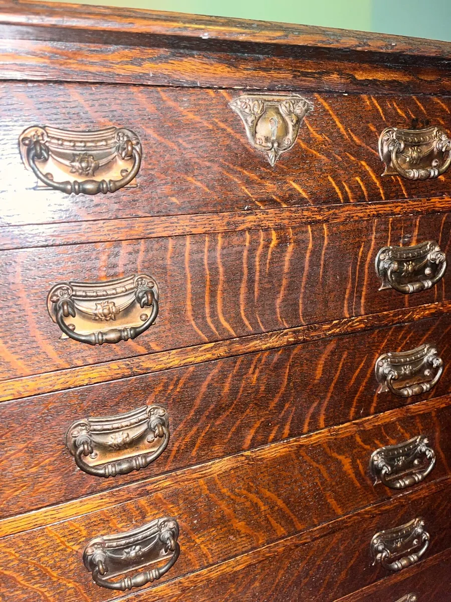 Antique chest of drawers - Image 2