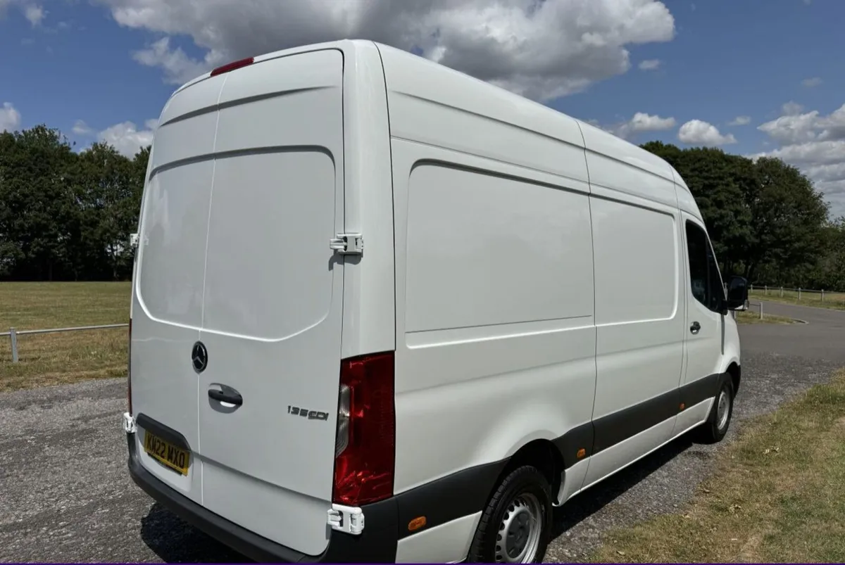 Mercedes-Benz Sprinter Panel Van 5dr RWD L2 - Image 3