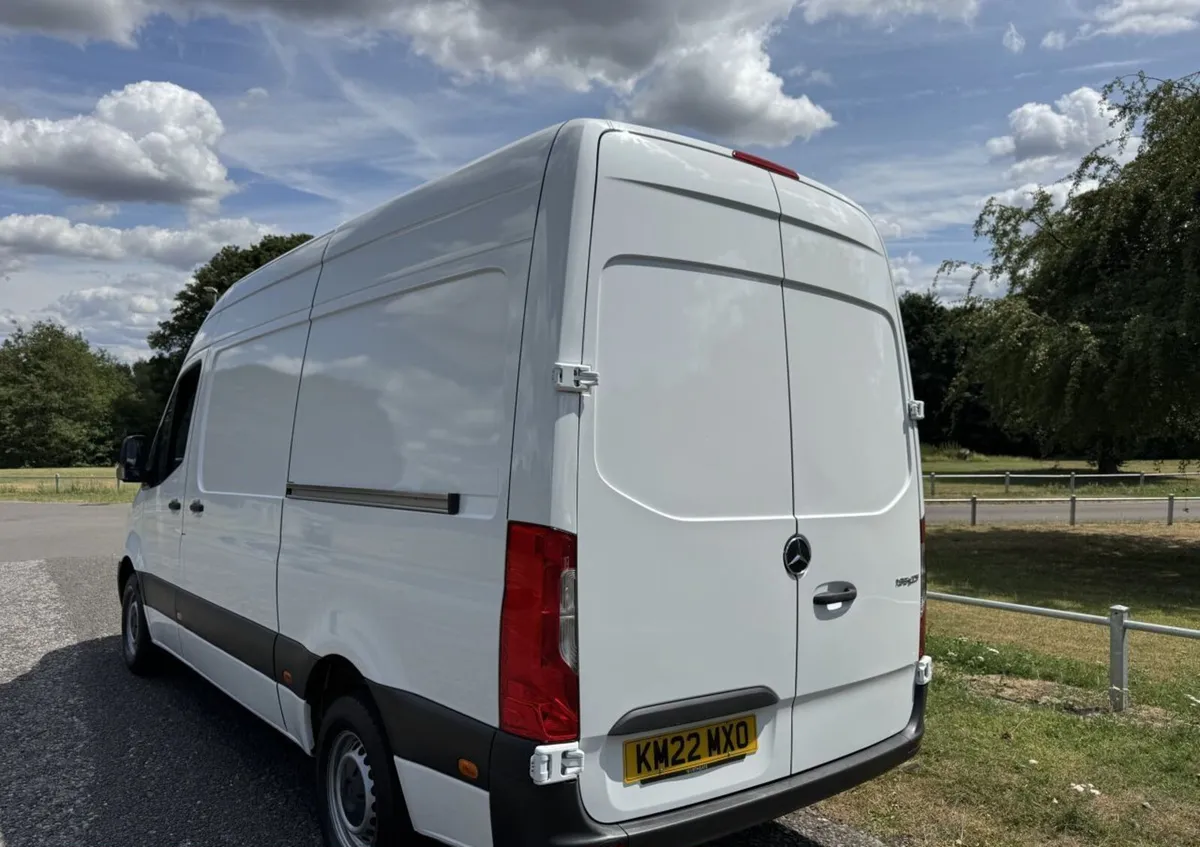 Mercedes-Benz Sprinter Panel Van 5dr RWD L2 - Image 4