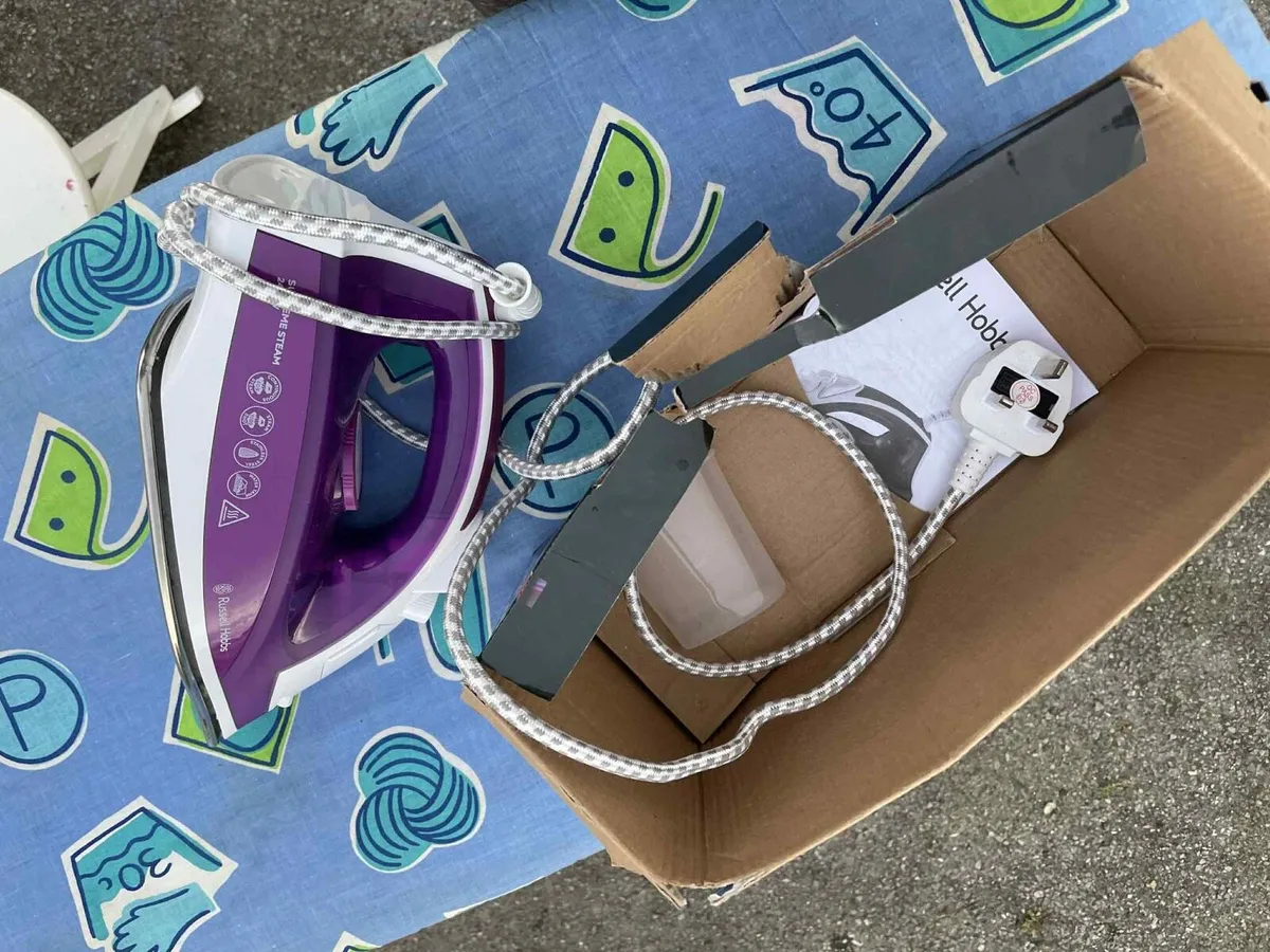 Iron + board + chair - Image 3