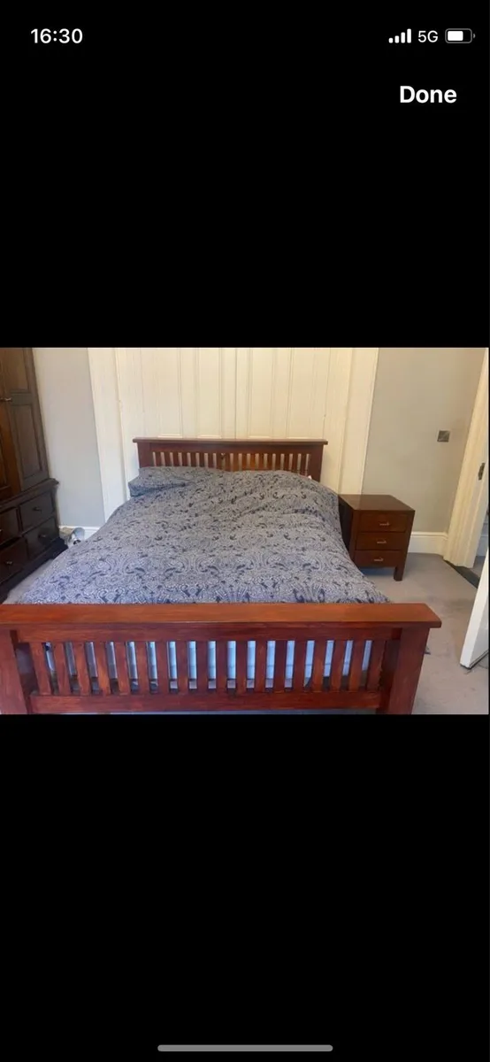 King size bed frame + 1 locker - Image 1